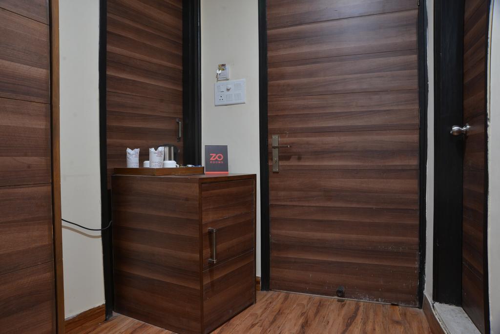 Geetika Galaxy Hotel Kanpur Buitenkant foto